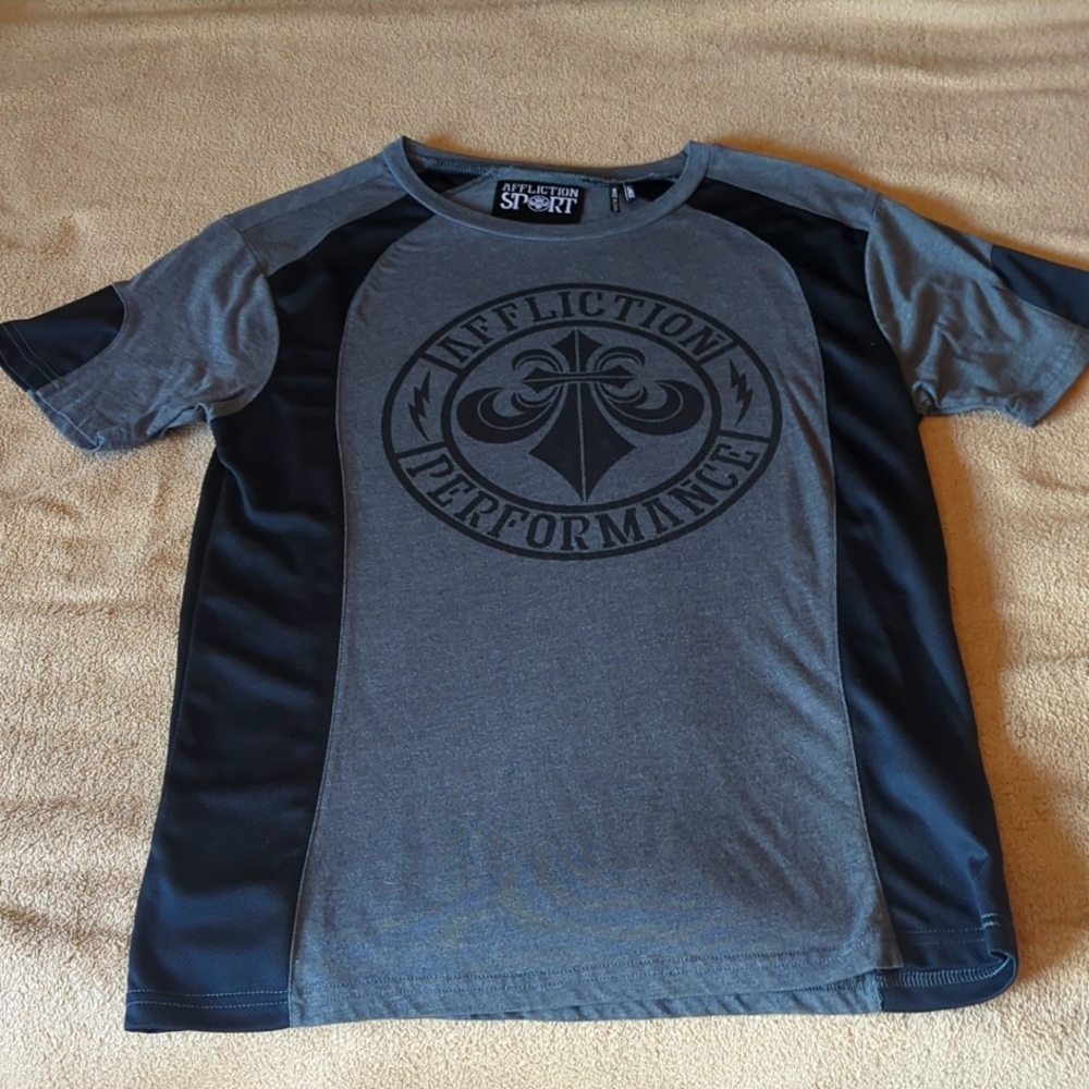 Affliction Sport Men's Large Short Sleeve Shirt